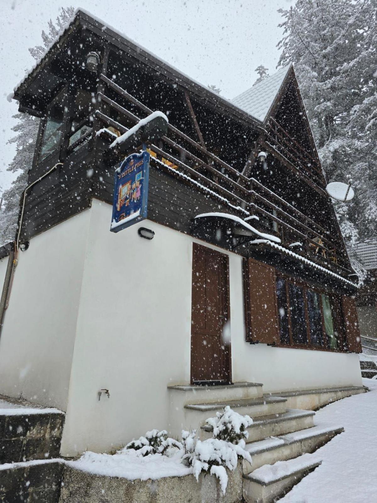 Chalet Natura La Taverna Dei 3 Porcellini Cavaliere  Ngoại thất bức ảnh